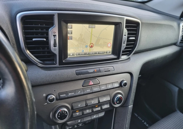 Kia Sportage cena 72900 przebieg: 96557, rok produkcji 2016 z Chmielnik małe 742